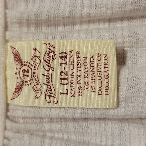 Blouse - Picture 2 of 3